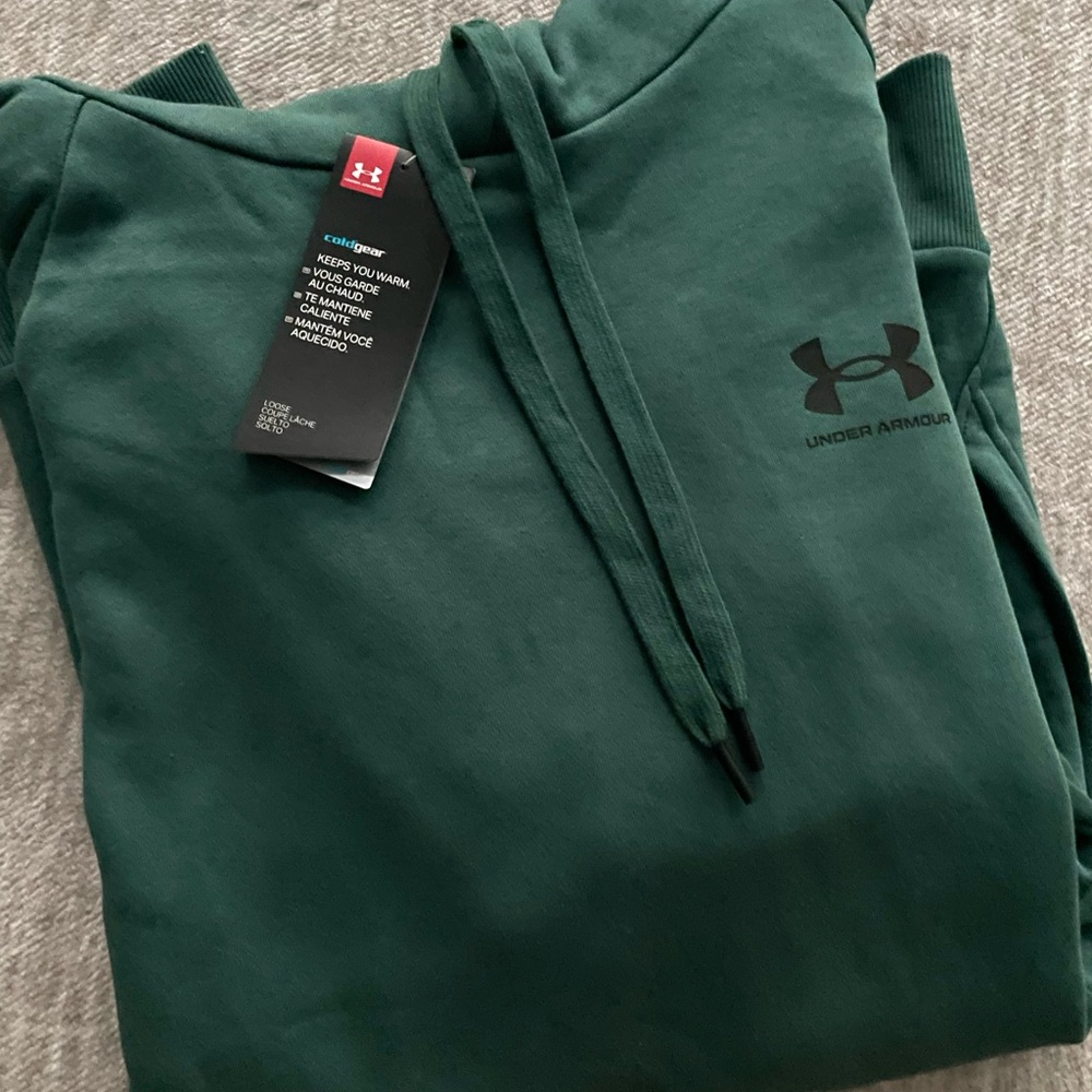 Under Armour Short Sleeve Forest Green Fleece Pullover Sweater